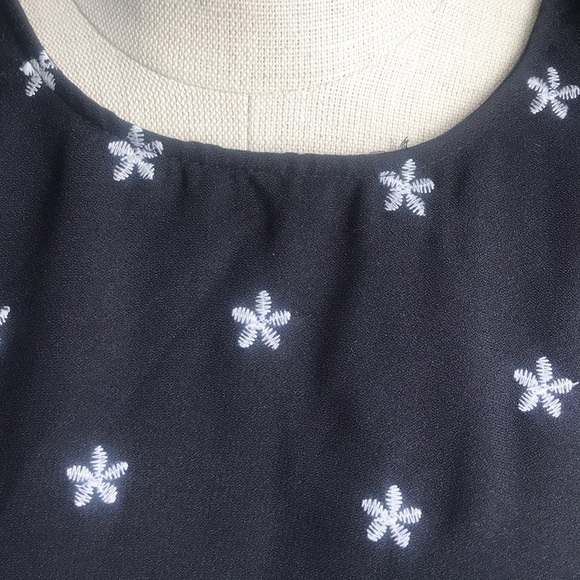 New Look black short sleeves eyelet embroidered short sleeves mini dress - Picture 6 of 11